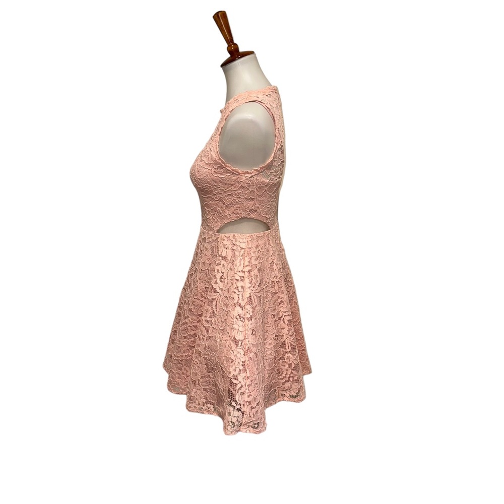 Xscape Dress Lace Fit and Flare Pink Size 6 - Picture 2 of 5